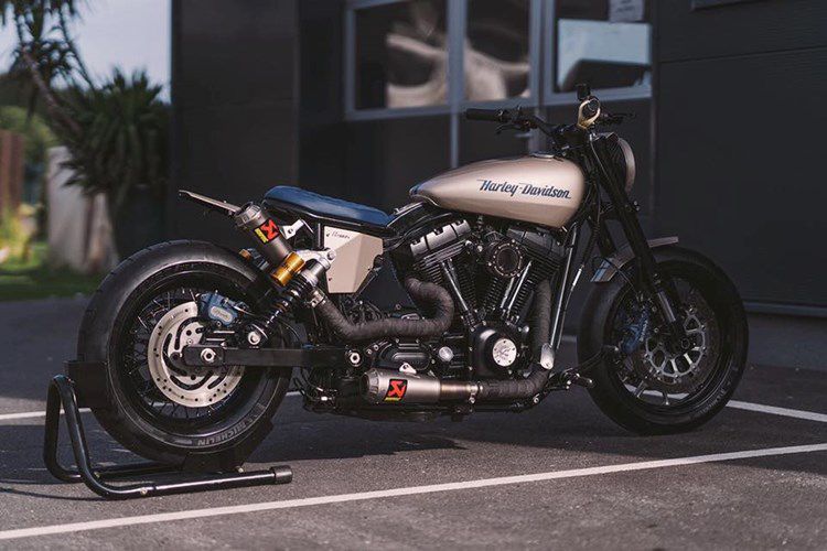 Xe moto Harley-Davidson Dyna “khung” voi do choi hang hieu