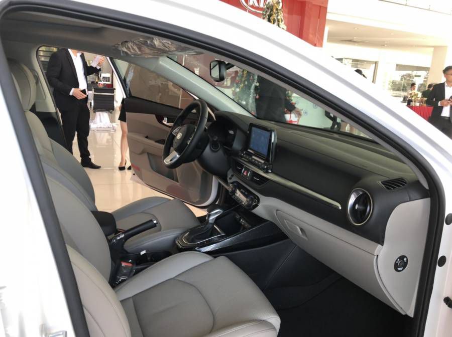 KIA CERATO 2019, So tu dong tra truoc chi 190tr co xe + T6 Giam ngay tien mat + Phu kien chinh hang. LH 0933920564