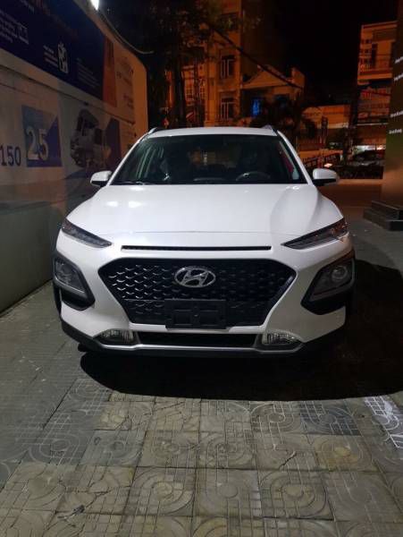 Hyundai Kona 2019 Da Nang, Ho tro vay 80% xe, Xe co san giao ngay. Lien he: Linh - 0911.307.988 - 0905.59.89.59