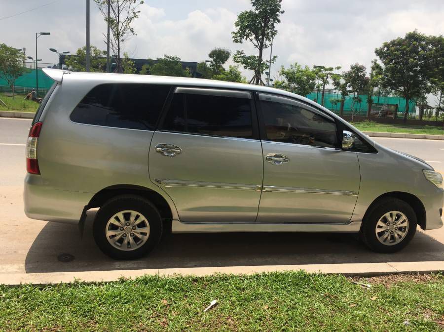 Ban Toyota Innova 2.0 E 2012 xe xe gia dinh chinh chu Ho Chi Minh