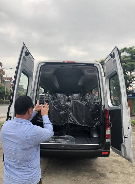 Ban xe 16 cho Hyundai Solati 2019 moi 100%