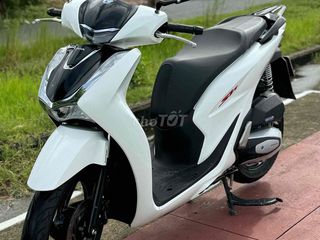 SH 125 đời 2024 màu trắng mới 99% 43AA-327.44