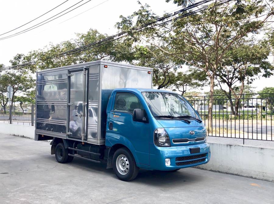 Gia xe tai kia k200 doi moi 2019 tai trong 1t9, dong co hyundai nhap khau