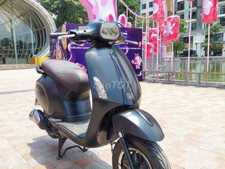 Bán xe Vespa 50cc mầu đen chính chủ