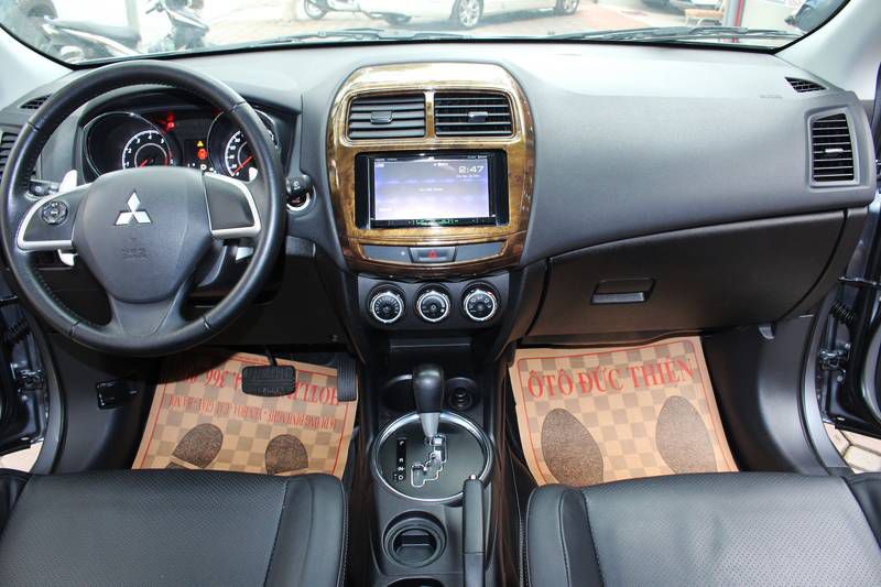 Ban Mitsubishi Outlander Sport 2.0AT 2015 cu Ha Noi
