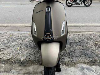 Vespa Sprint 2019 ABS IGET vàng cát bao sang tên