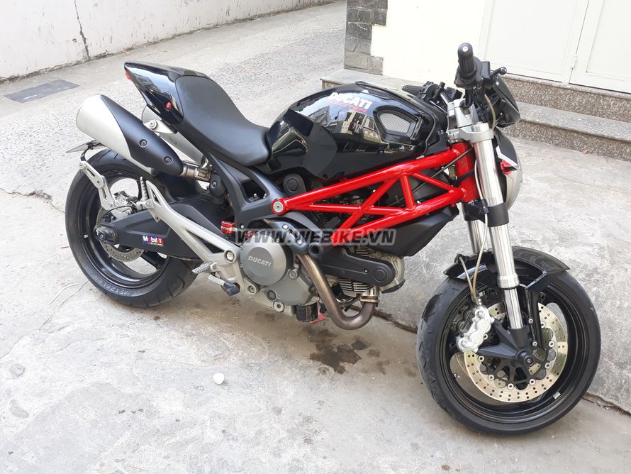 Can ban DUCATI Monster 795 2013 mau den o TPHCM gia 1.55 ty MSP #954587