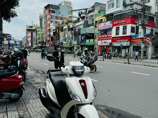 Medley 10-2022 3k km chính chủ 1 chủ Tphcm