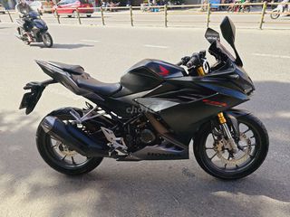 Cbr150 Đồ chơi hơn 15tr.Xe 2023 odo 5000km.Cực mới