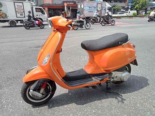 Piaggio vespa đen vuông nhe.ĐK 2014.Xe đẹp.BSTP