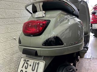 Piaggio Vespa LX125 Đời 2010 , Xám Xi Măng