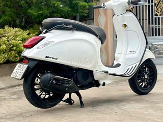 Vespa Sprint 125 trắng sporty model 2015