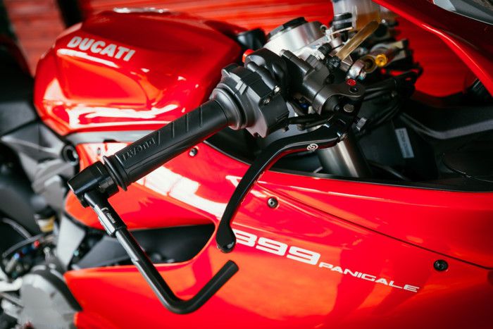 Ducati 899 Panigale độ chất với cặp mâm sợi carbon BST ảnh 18