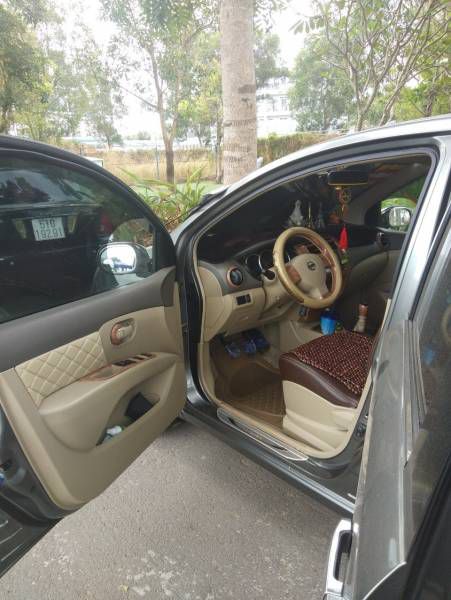Ban Nissan Grand Livina Xang 2011 cu Ho Chi MinhHo Chi Minh