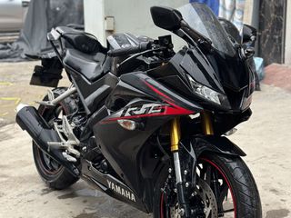 Yamaha R15 hot hit