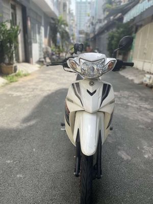 Sirius 50cc màu trắng bánh mâm thắng đĩa ,