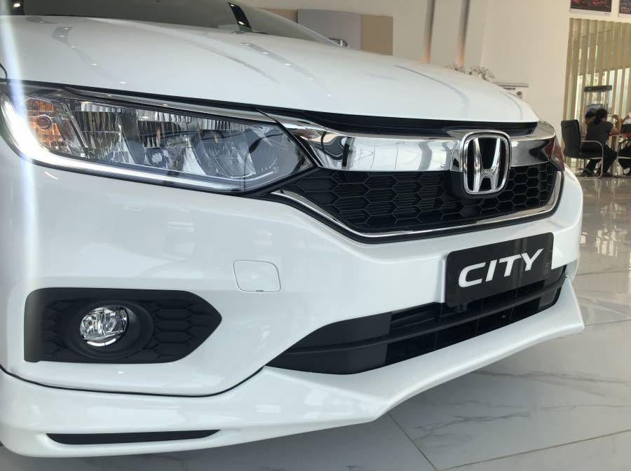 Honda City 1.5 cvt Kem khuyen mai lon thang 6, 160 Trieu nhan ngay xe