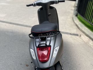 Vespa Sprint 2016 xám đẹp