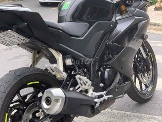 Yamaha R15 155cc Fi 2021 chính chủ odo9100km bs.Tp