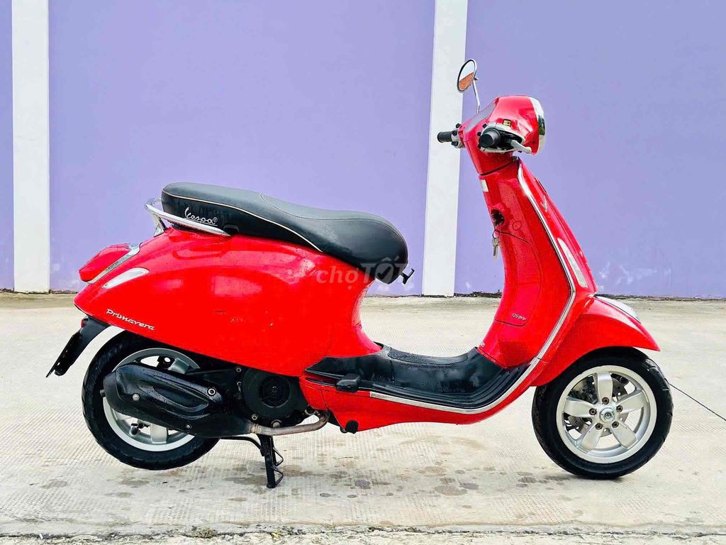 PIGGIO VESPA ĐỎ