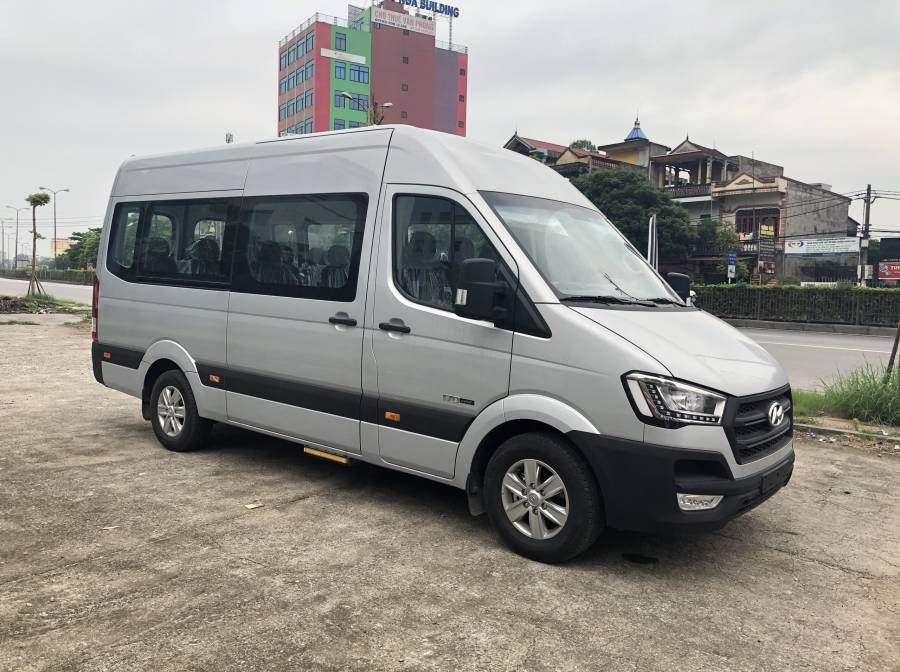 Ban xe 16 cho Hyundai Solati 2019 moi 100%