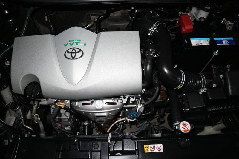 Ban Toyota Vios E 2016 Mau Den
