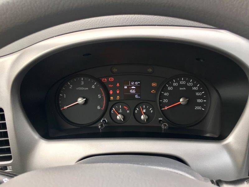 Xe tai kia 2.4 tan thung 3.5m 2019 mau trang - Ho tro vay 80% LH: 0938.903.187