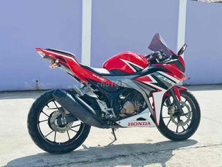 HONDA CBR150R ĐỎ TRẮNG ĐEN 2018