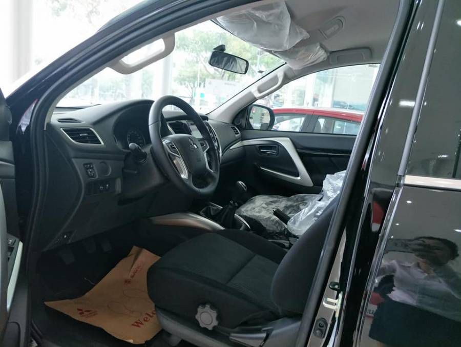 Ban Mitsubishi Pajero Sport So san may dau 2019 moi Da Nang 0908 67 4343