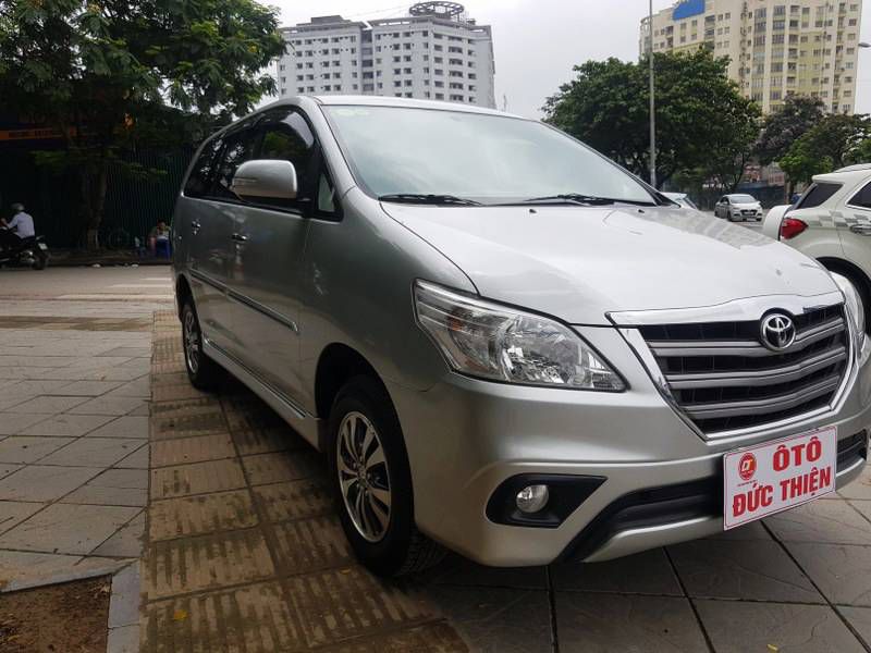 Ban Toyota Innova 2.0AT 2016 cu Ha Noi