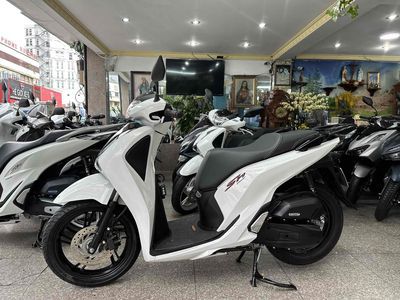 SH 150i ABS 2018 Trắng Sporty BSTP Chính Chủ