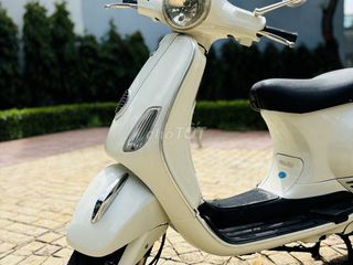 xe Piaggio Vespa LX Fi màu trắng, BẢO HÀNH