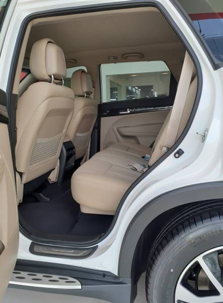 Kia Sorento 7 cho fullsize, sang trong dang cap, co xe giao ngay, goi ngay de co gia tot nhat