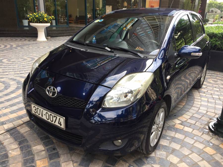 Ban Toyota Yaris 2009 1.5 AT