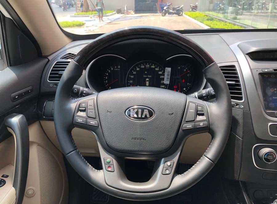 Kia Sorento 2019, nhieu uu dai, xe giao ngay