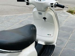 Piaggio Vespa 125ie tiết kiệm xăng biển 29