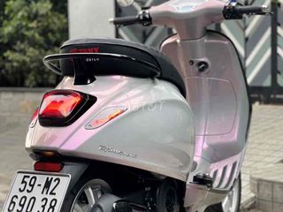 Vespa Primavera 2022 " Biển 690.38"